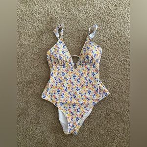Women’s one piece swimsuit